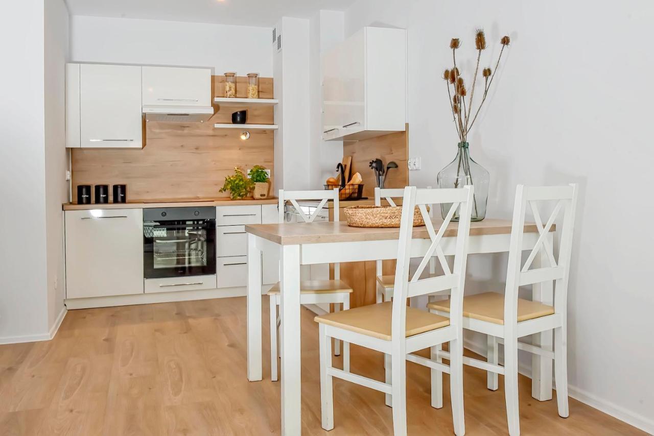 Nova Wozownia Apartment เลชโน ภายนอก รูปภาพ